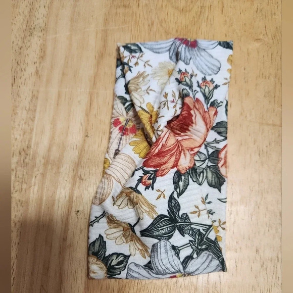 Kid's Floral Fall Crisscross Twist Stretchy Headband NEW - Picture 4 of 5